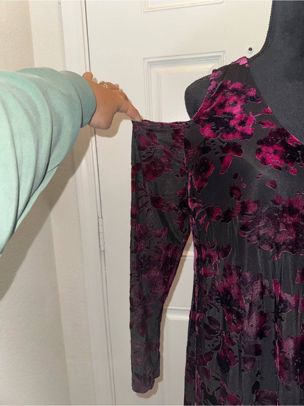 Cato Black Dress with Magenta Floral Burnout 0411 - Picture 3 of 6
